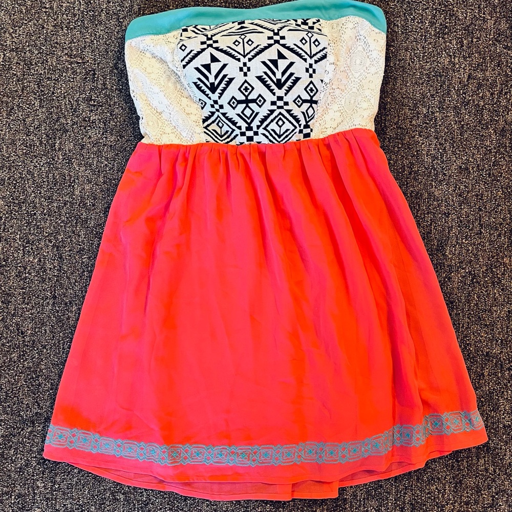 Flying Tomato strapless dress